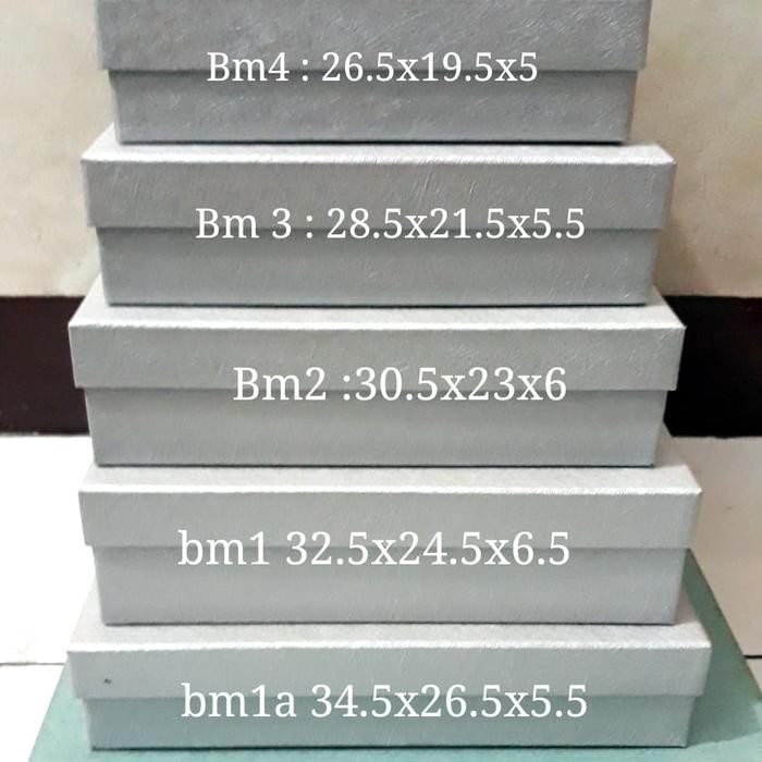 

Pesta- Box kado/Kotak kado /Gift box BM4 silver