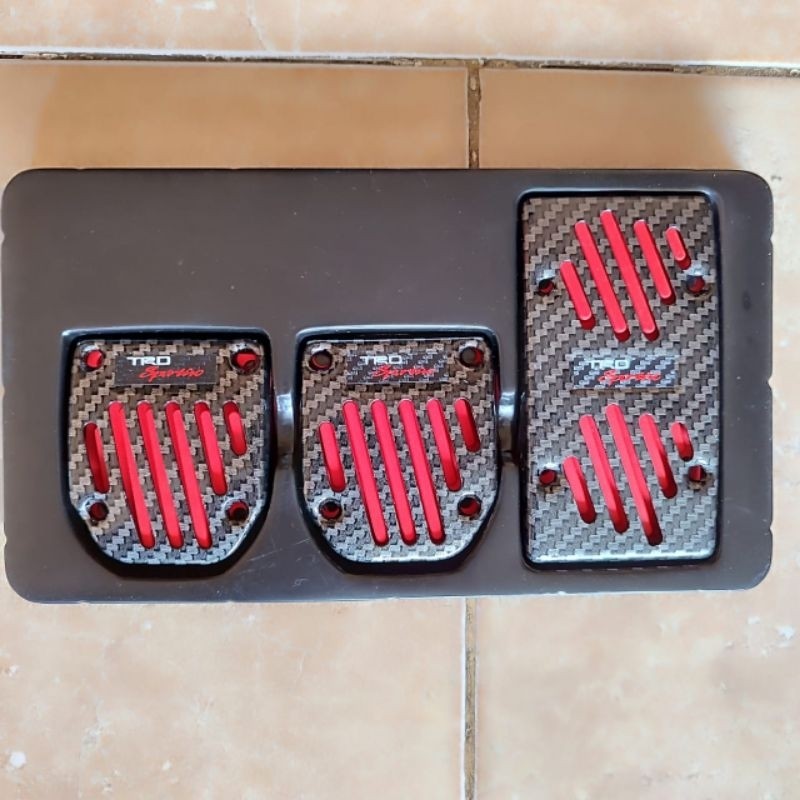 Pedal Gas Mobil Manual Universal Carbon Mugen Sparco