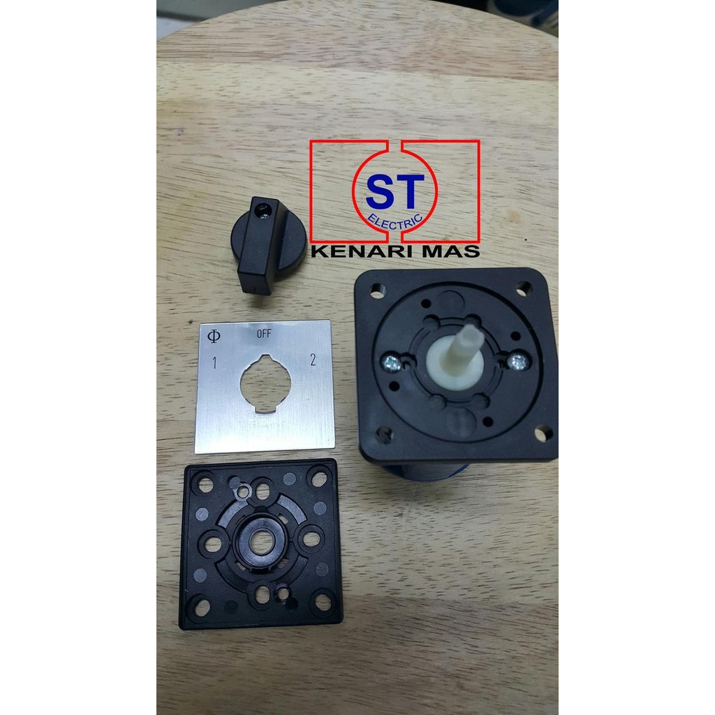 READY STOK! Selector Switch / 102 / 3 posisi 3 Pole K&N 20 A Kraus & Naimer KN