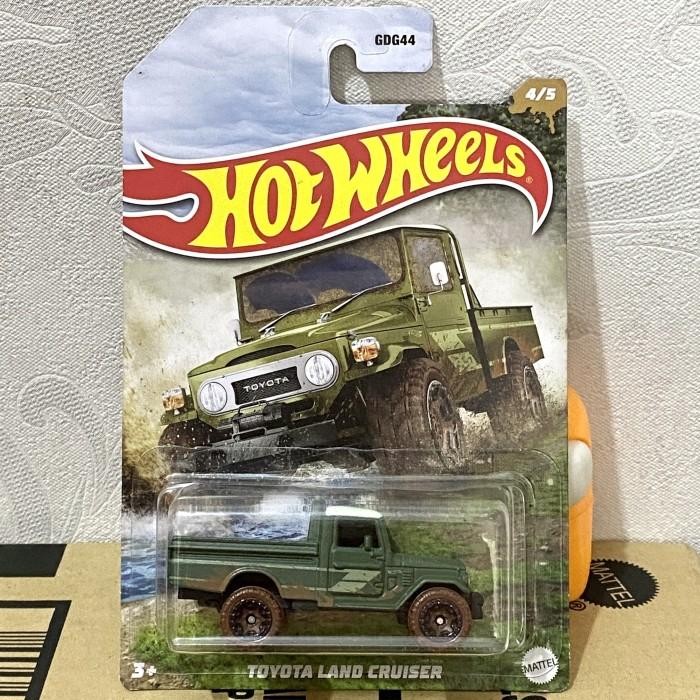 hot wheels toyota land cruiser hijau mud runner
