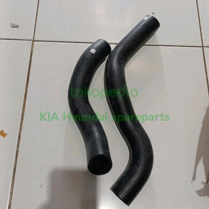 Menarik Selang Radiator Atas + Bawah Hyundai H1 Bensin