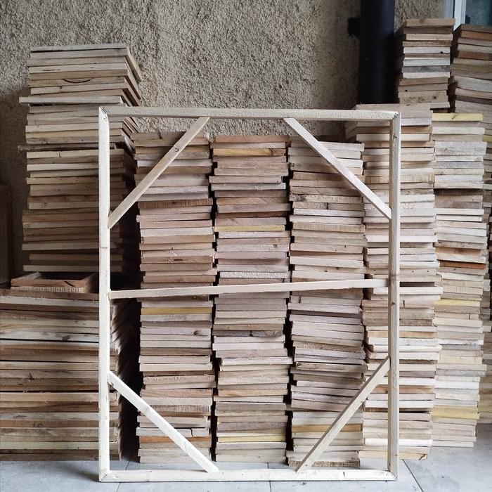 

Spanram/Frame Rangka Kayu Ukuran 100 X 150 X 3Cm Kayu Pinus