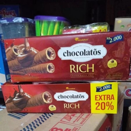 

Chocolatos Rich Coated Wafer Roll 2k