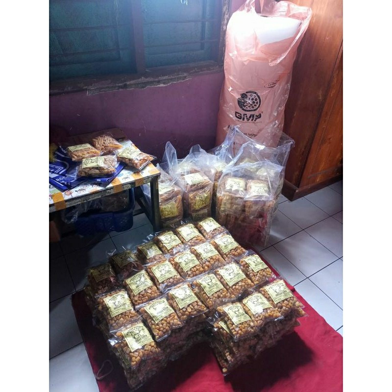 

Sega Tungtung Krecek Rambak Kulit Sapi Kotak 500Gr