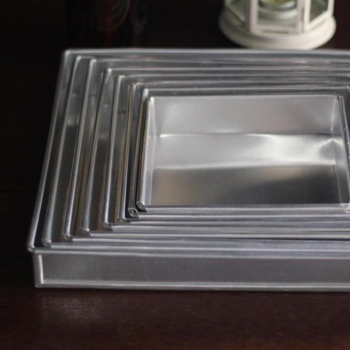 

Loyang Bolu Kotak 26 X 26 X 4 Cm Kuat Tebal 8Mm Cake Pan Made In Indo