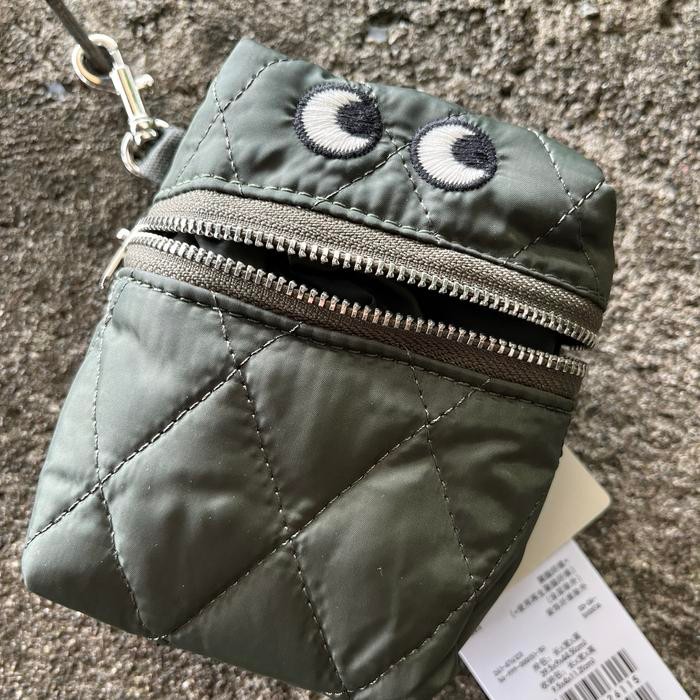 BEST SELLER ANYA HINDMARCH by Uniqlo Packable Tote Bag Keychain Charm NWT[Deffect Resleting]