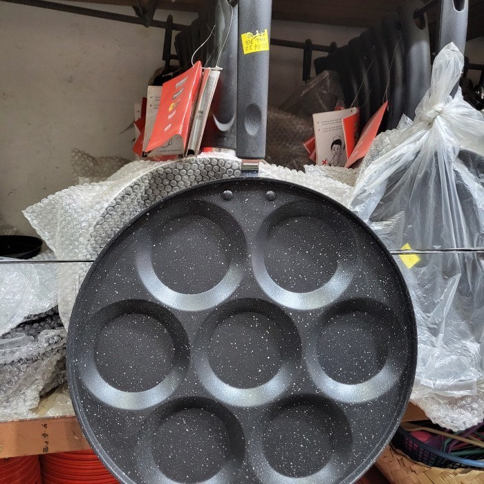 cetakkan serabi teflon gagang 7 lubang / cetak kue telfon 7 lubang (tanpa tutup)
