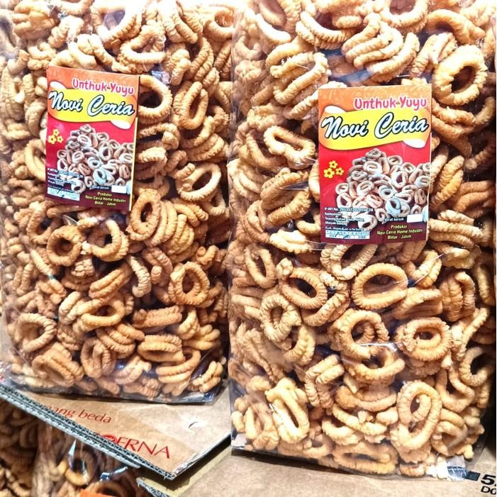 

Unthuk Yuyu Manis 1kg Kue Akar Kelapa Khas Betawi Manis Gurih Renyah Lezat