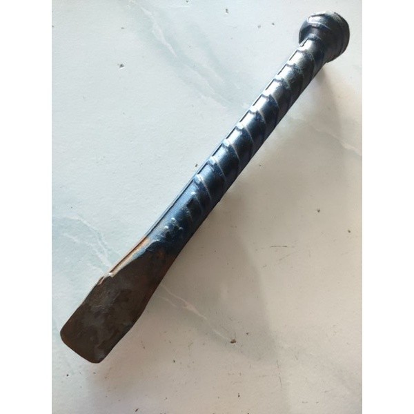 Eleganterra Pahat Beton/ Betel Besi Ulir