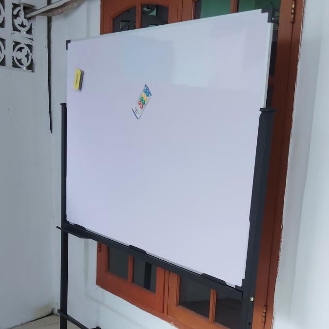 

Bricks - Whiteboard Stand Roda 1M 150 Cm