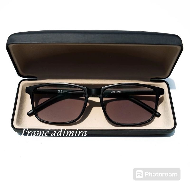 Kacamata Baca dan Jalan Lensa Progresif Photocromic Anti Radiasi Sinar UV