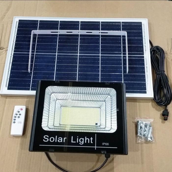 Mantab Lampu Sorot Solar Tenaga Surya 300 500 Watt Lampu Panel Surya