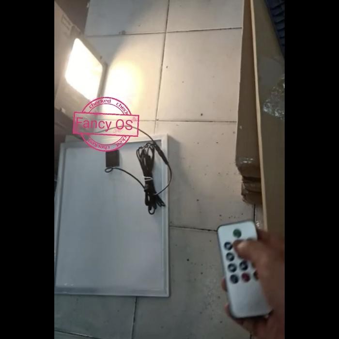 Hemat Lampu Sorot Solar Panel Led 40W 40Watt Kuning Tenaga Surya Remote