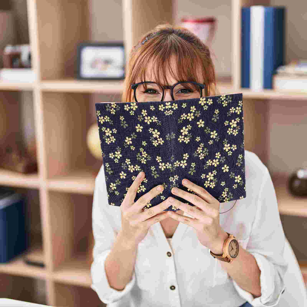 

A4 Sleeves Book Cover Exquisite 215X163X1Cm For Student Red Protector School Decorative Nurse