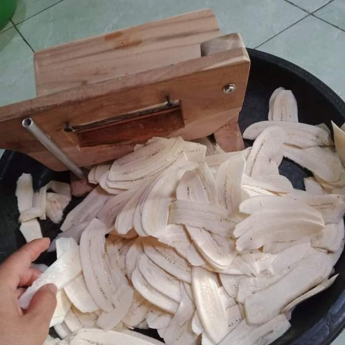 pengiris keripik manual kayu jati / pemotong keripik singkong , pisang Kitchenware Alat