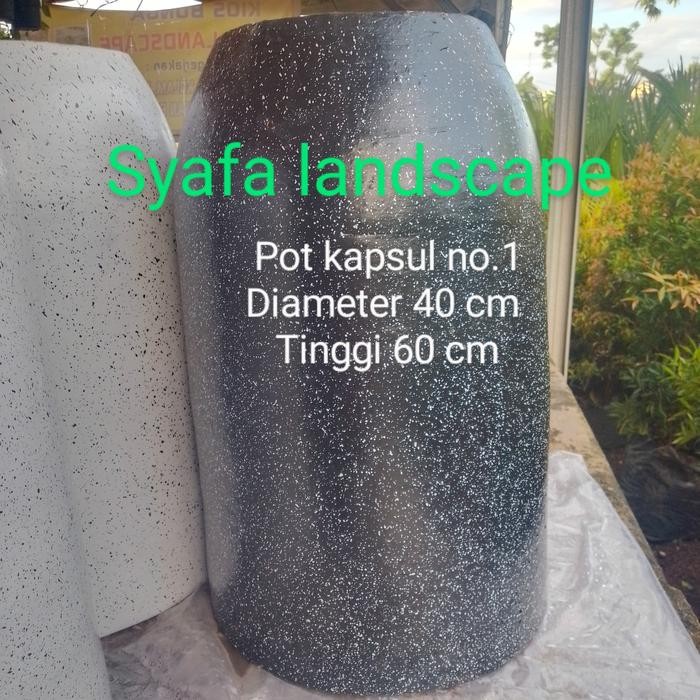 pot gerabah kapsul jumbo no.1 warna hitam diameter 40 cm tinggi 60 cm Kode 882