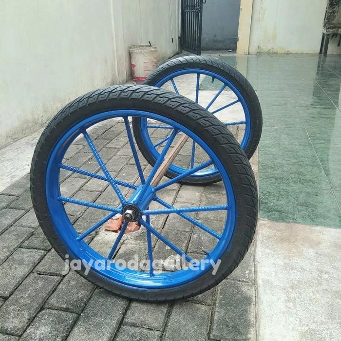 Roda gerobak ring 17 sepasang roda + besi as