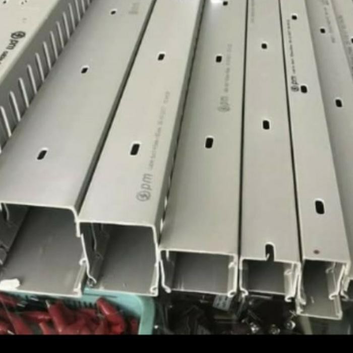 Kabel Duct/Wering Duct/Kabel Duck 32X32 Lubang Abu