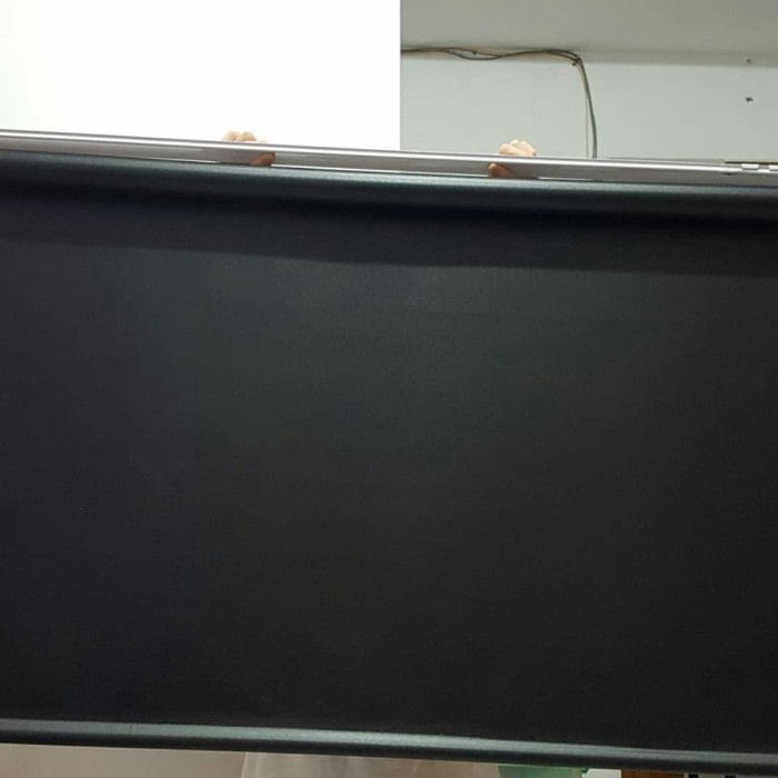 Roller Blind Blackout Hitam