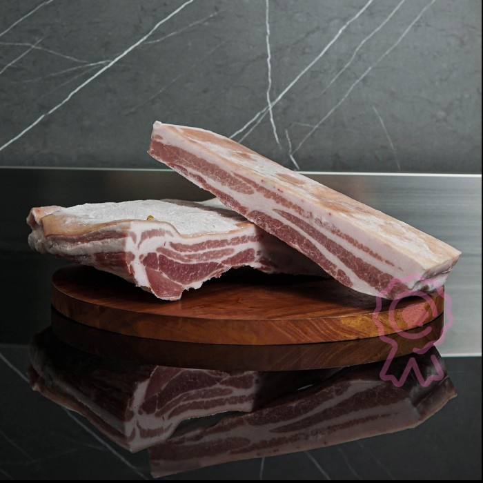 

SAMCAN (PORK BELLY) SKIN-ON - IMPORT (DENMARK) 1KG (FROZEN) KODE 1078