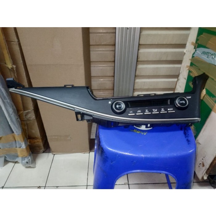 Panel Ac Innova Reborn tipe V dan Q