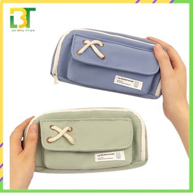 

BERMUTU LBT Tempat Pensil Model Pita Silang Tali Rami Perlengkapan Sekolah