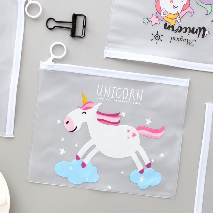 

FREE ONGKIR Tempat Pensil Model Unicorn Ukuran dengan Resleting untuk Sekolah /
