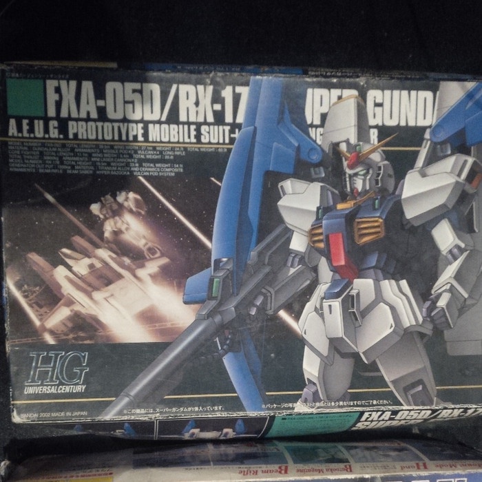 Super Gundam FXA-05D / RX178 HG Model Kit Bandai