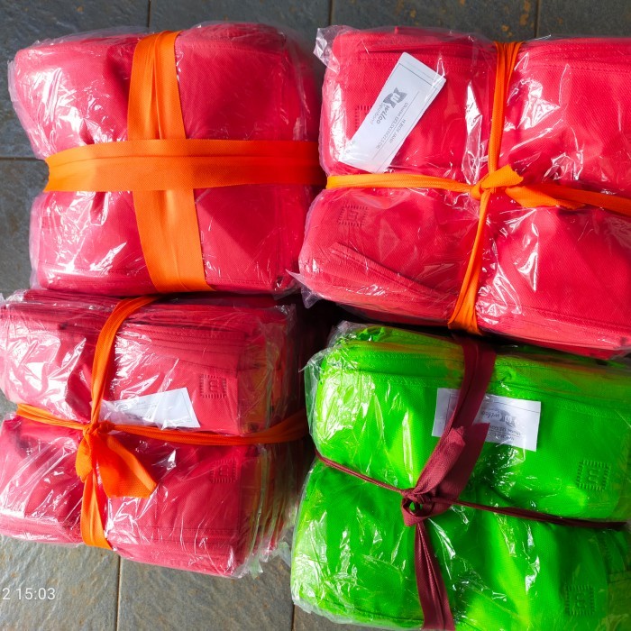 

Flashshow Tas hajatan handle box jahit 23,5 x 20,5 kotak nasi 20 x 20