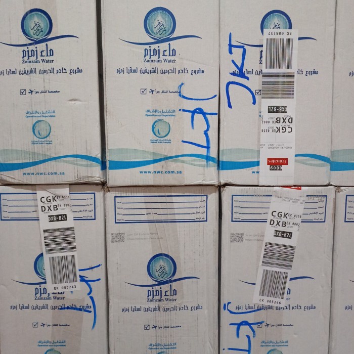 

Air Zam Zam Ukuran 5 Liter Asli Garansi Resmi Travel