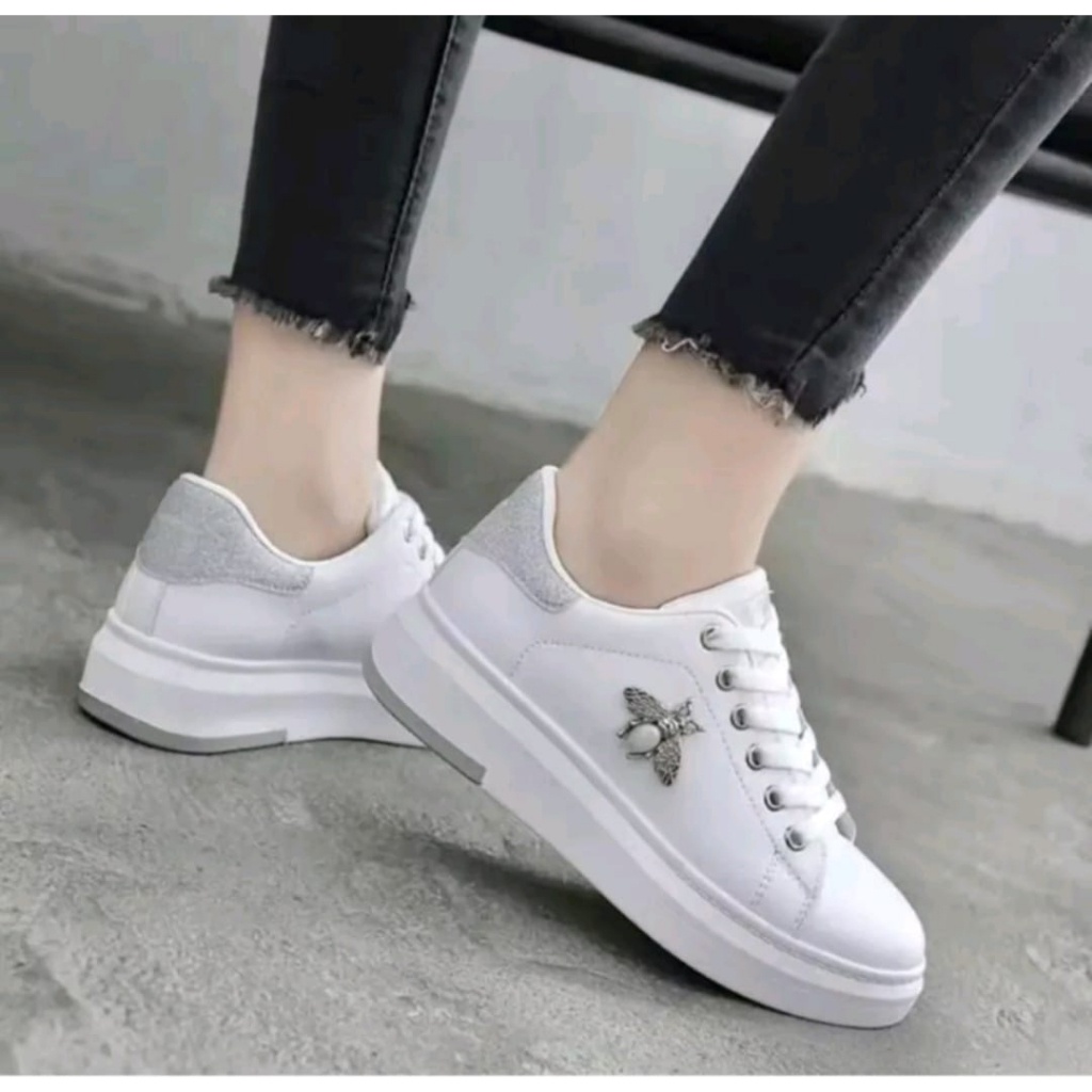 Kejar Promo Sepatu Wanita Sneakers Putih Bertali Premium Murah