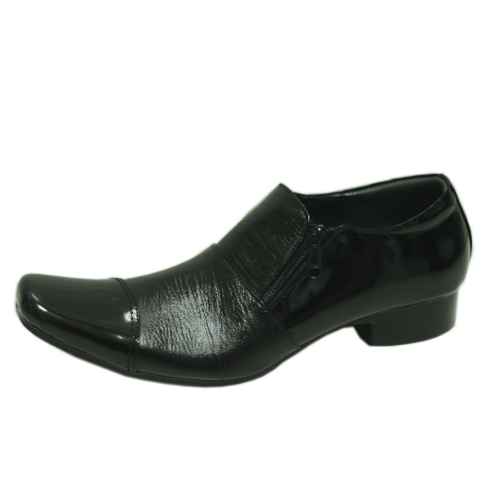 Cuci Gudang Sepatu Pria Kulit Asli