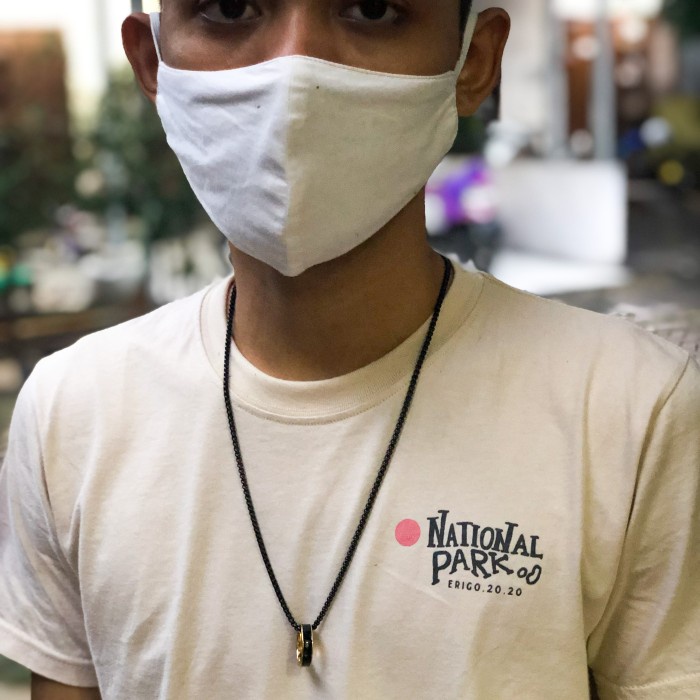 Kalung Titanium Pria Anti Karat Hitam Liontin Cincin Hitam Emas Keren