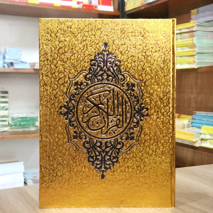 

Ready Alquran Cover Emas Ukuran Besar A4, Al Quran Mushaf Non Terjemah A4