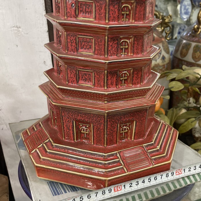 Pagoda Kerak Pajangan Inoiserie Merah