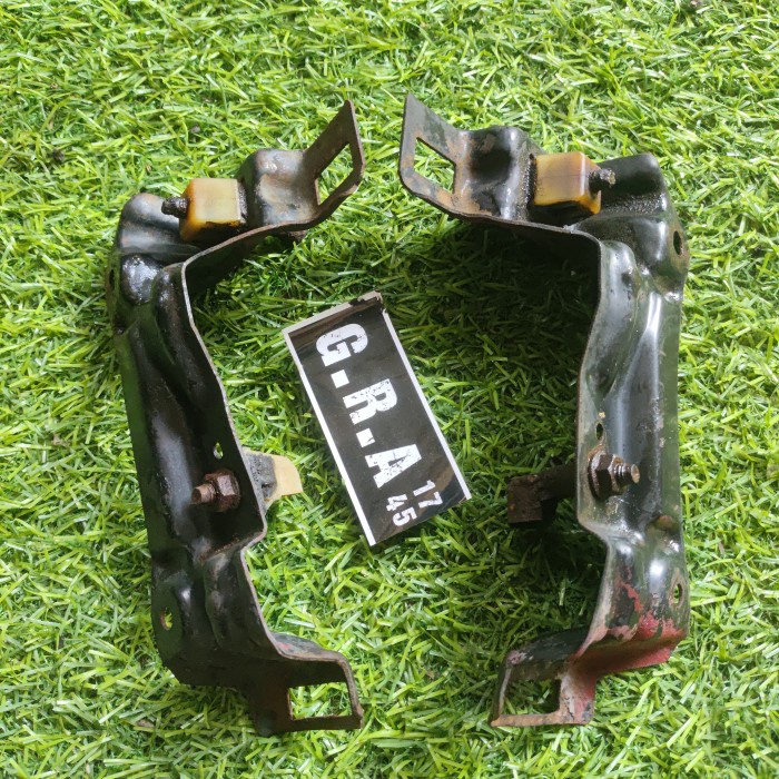 Bracket Headlamp Toyota Starlet Kotak Ep70/71 Second