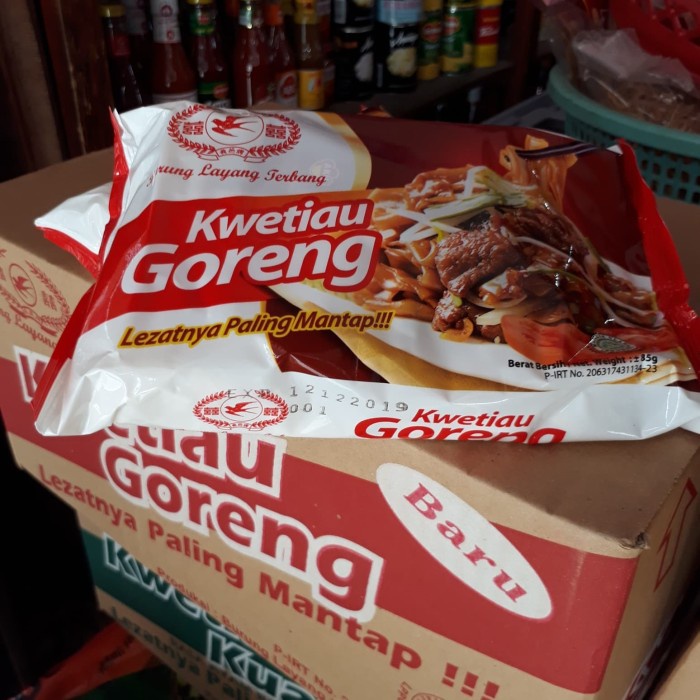 

kwetiau goreng cap burung layang terbang