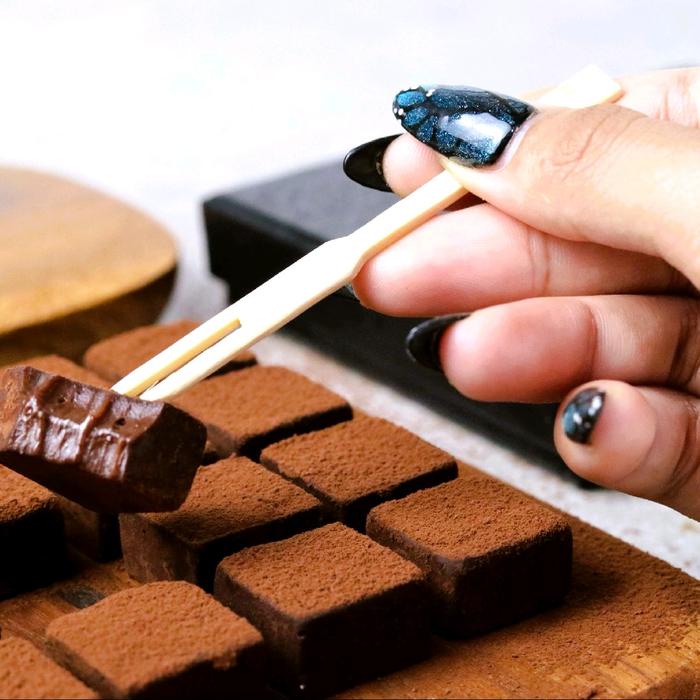 

terbaru !!! nyokelat nama cokelat dark milk cocoa chocolate coklat susu food snack cemilan premium