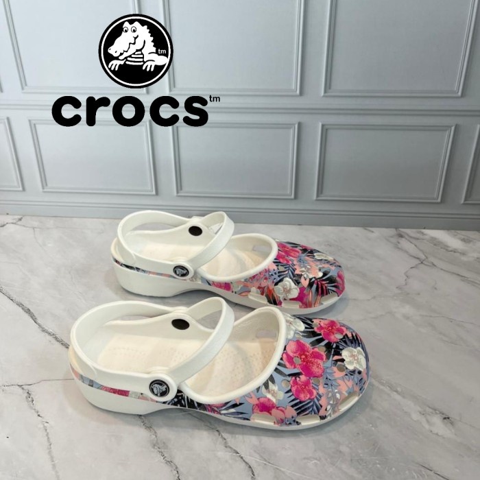 HOT PROMO SANDAL CROCS KARIN GRAPHIC CLOG WOMAN / CROCS KARIN MOTIF WOMAN RUI