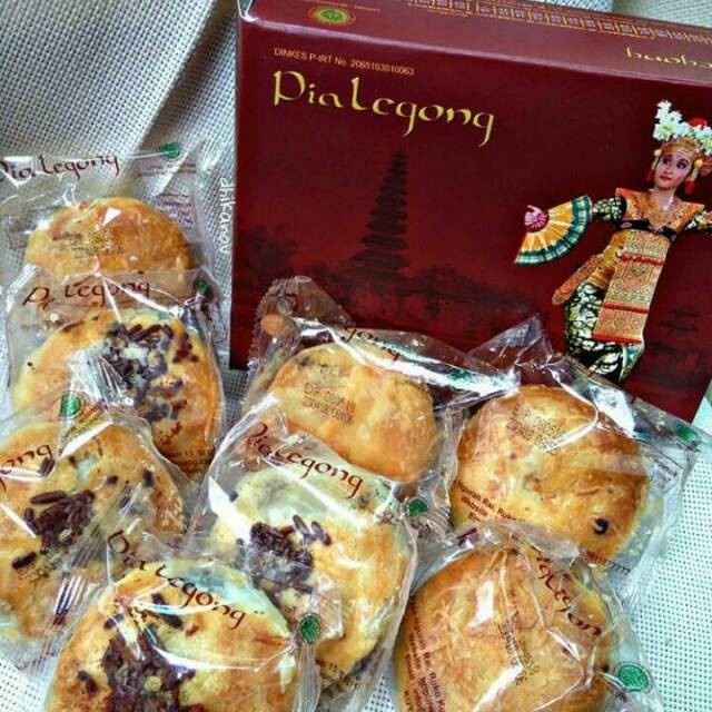

Wdo - Pia Legong Oleh Oleh Bali Pia Legong Pia Coklat Pia Keju Pia Legong
