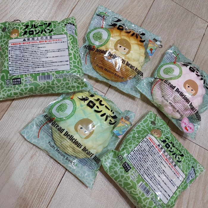 squishy happy melon pan bread. harga satuan