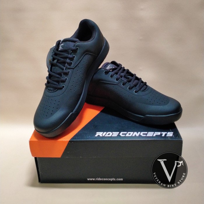 SEPATU SEPEDA RIDE CONCEPTS HELLION BLACK