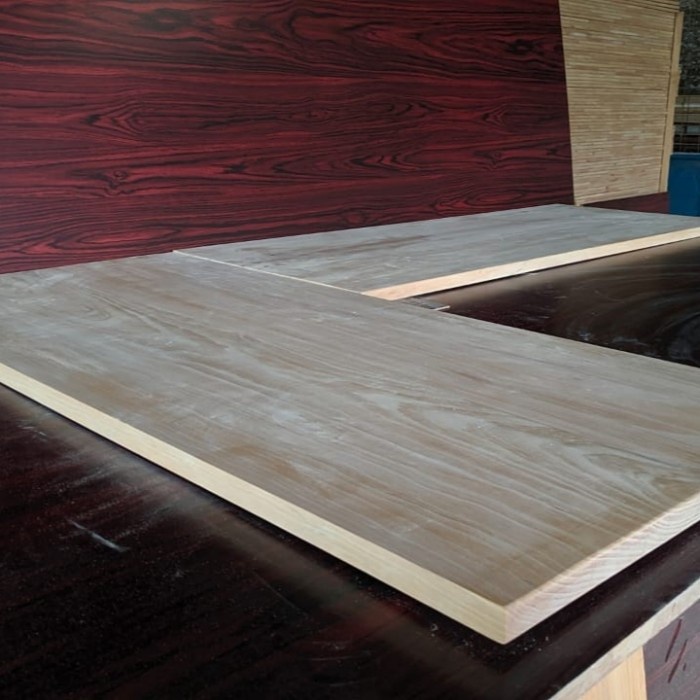 DAUN MEJA KAYU TOP TABLE PINE BARU SAMBUNGAN. BUKAN JATI BELANDA BEKAS :)