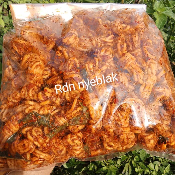 

1kg seblak mie gulung daun jeruk