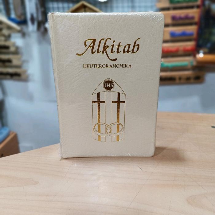 

Terbaru!! Alkitab Wedding/Pernikahan Khatolik Deuterokanonika Gold Emas Tb2 Cod