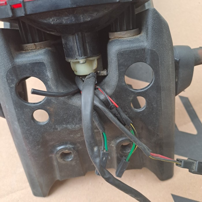 Spakbor Belakang Klx D Tracker 150 Original Bekas