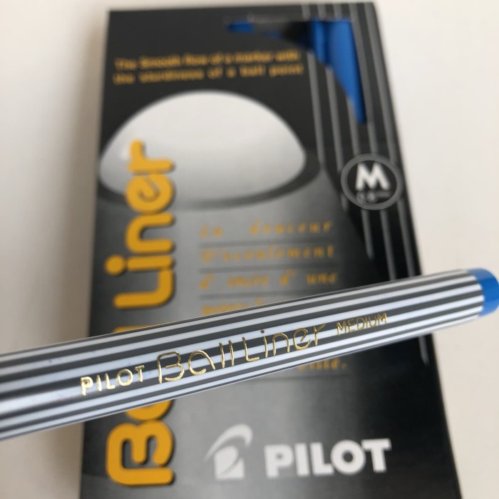 

JTTOP" PILOT BALL LINER BLACK/BLUE PULPEN UNTUK TANDA TANGAN