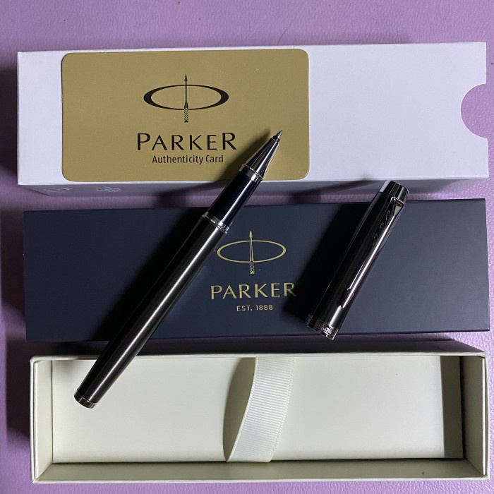 

JTTOP" PULPEN PARKER IM NEW DARK EXPRESSO CT ROLLER BALL ( KLIP SILVER )