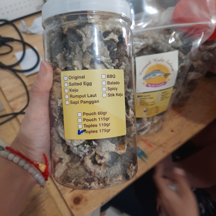 

terbaru !!! kerupuk kulit varian rasa selain salted egg dan stik keju toples 175g ready