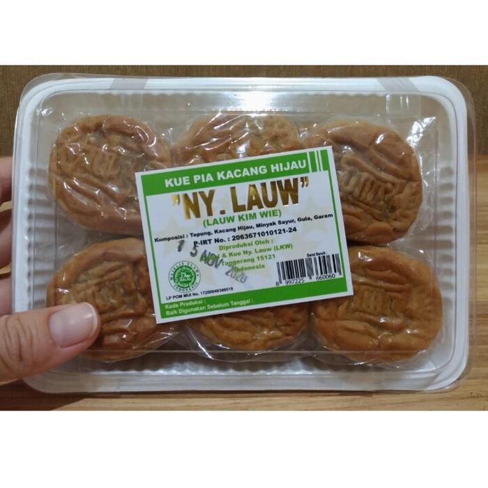 

Kue Pia isi 12 Ny Lauw / Kue Kering Phia Bulan Nyonya Lauw Mooncake - Halal